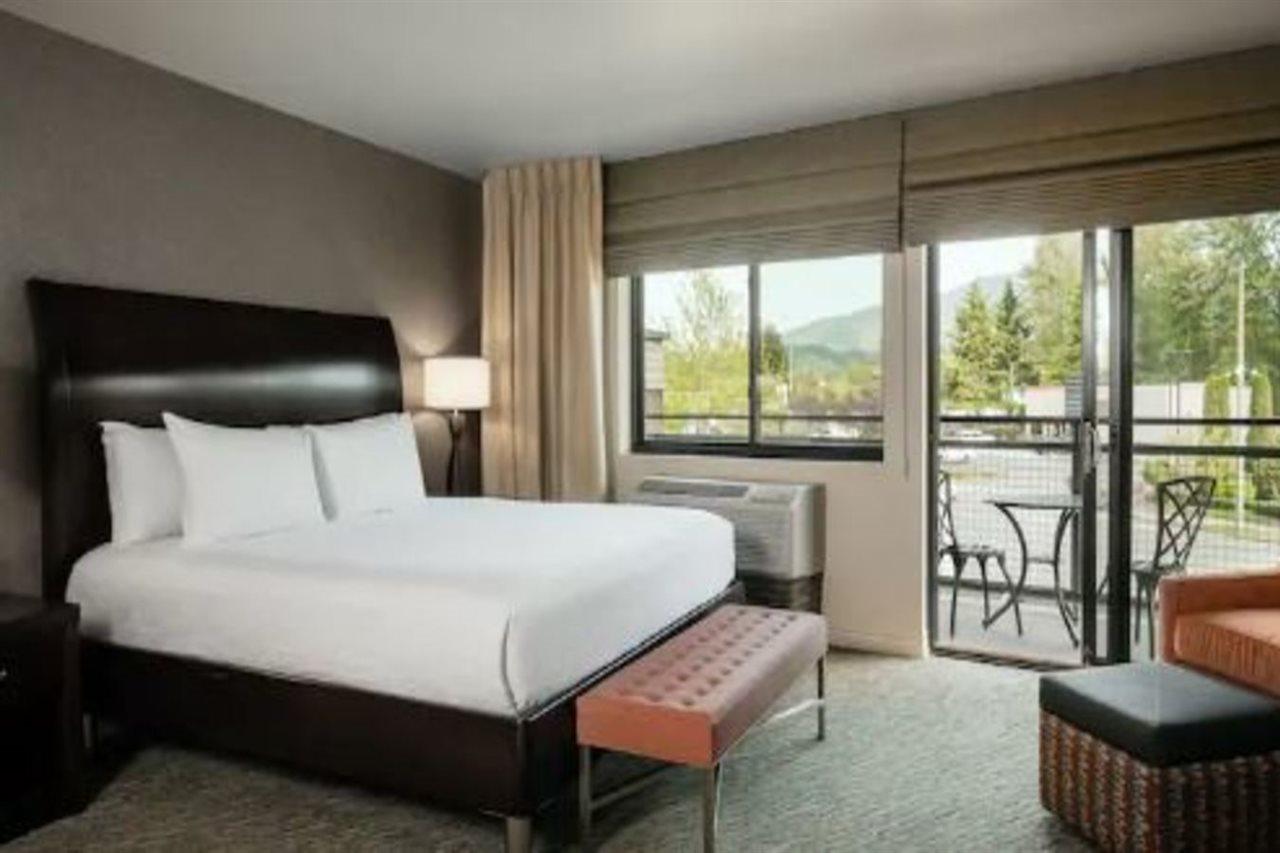 Hilton Garden Inn Seattle/Issaquah Ngoại thất bức ảnh