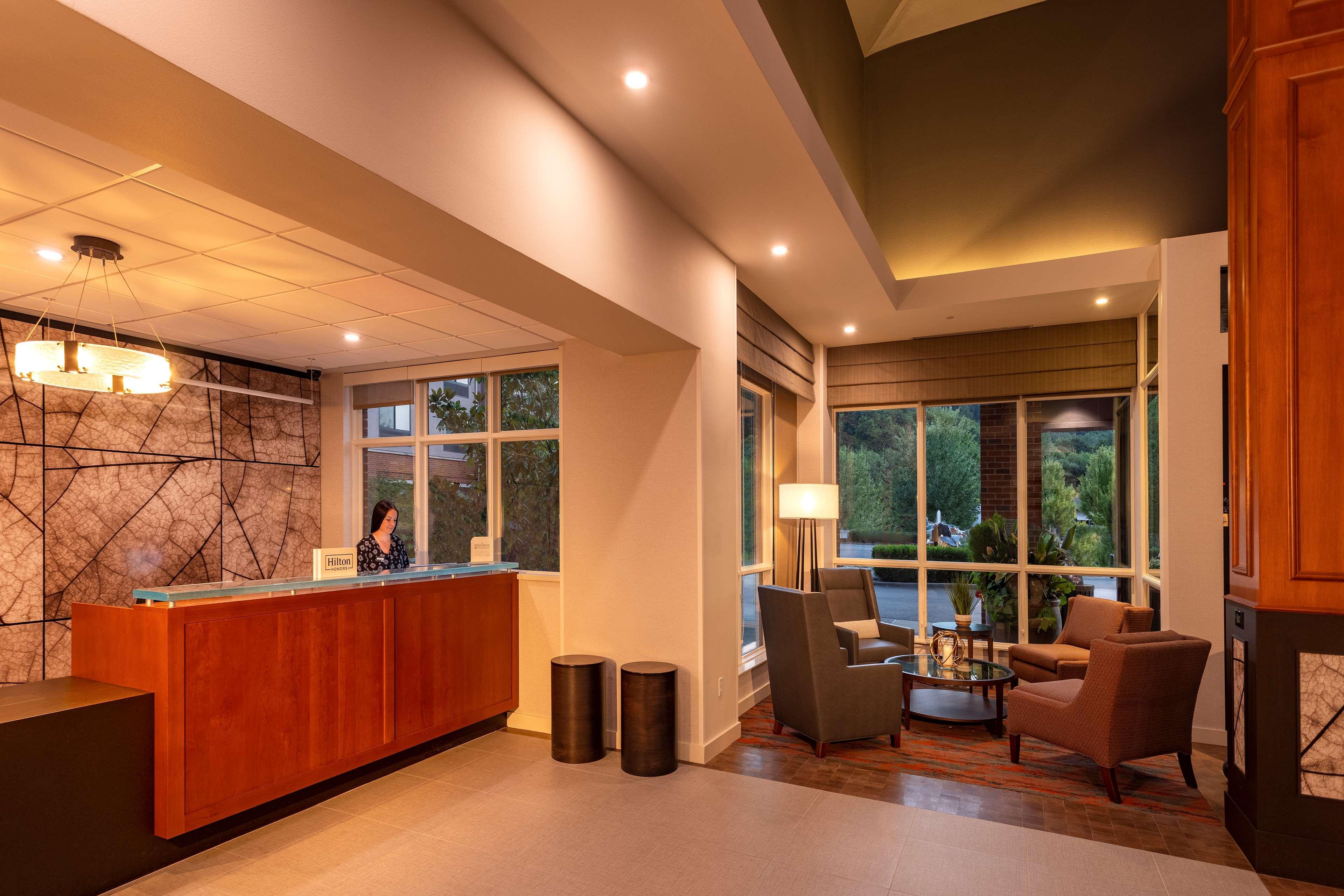 Hilton Garden Inn Seattle/Issaquah Ngoại thất bức ảnh