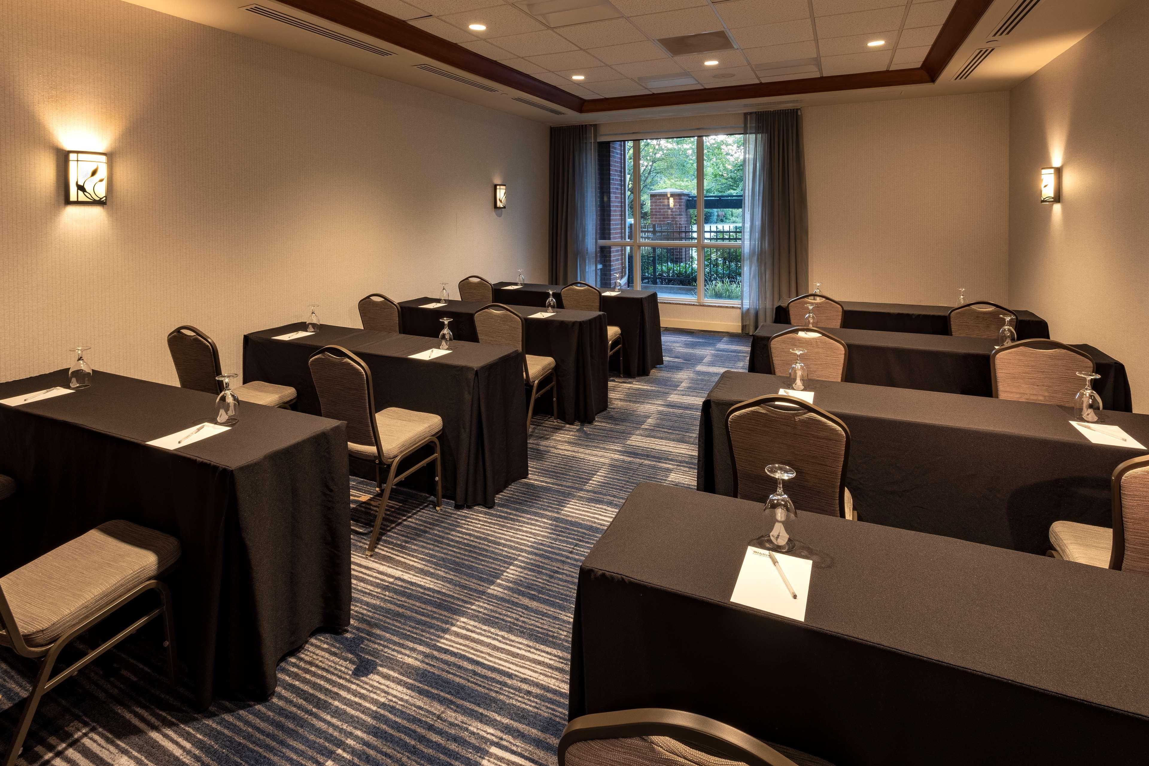 Hilton Garden Inn Seattle/Issaquah Ngoại thất bức ảnh
