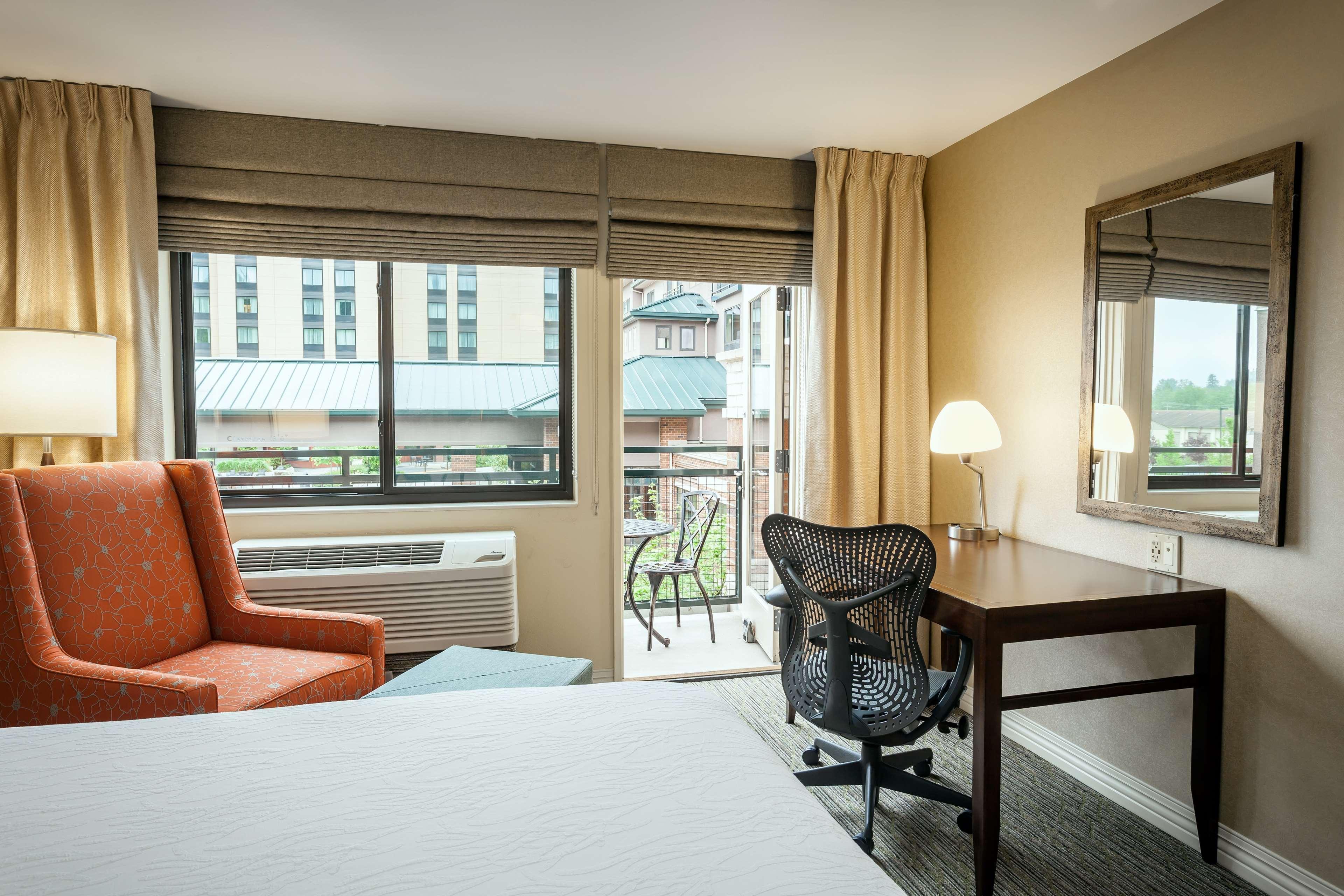 Hilton Garden Inn Seattle/Issaquah Ngoại thất bức ảnh
