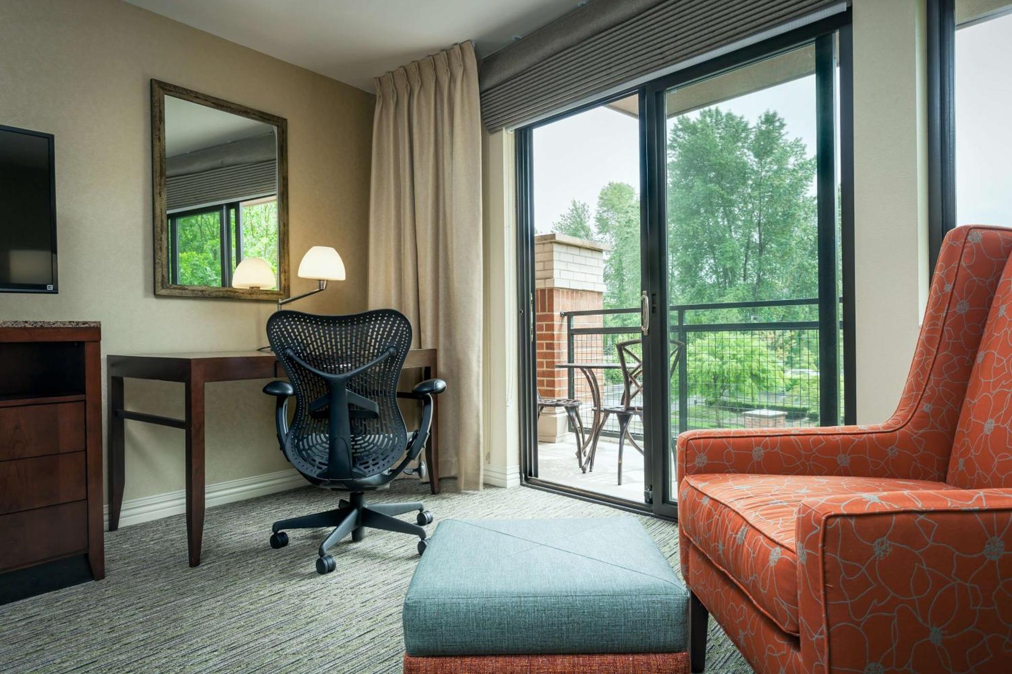 Hilton Garden Inn Seattle/Issaquah Ngoại thất bức ảnh